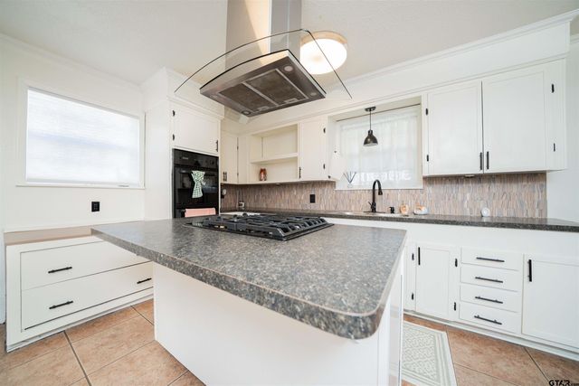 225 Joy Dr, Ore City, TX 75683