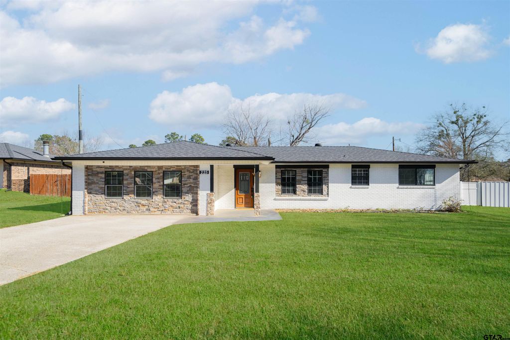 225 Joy Dr, Ore City, TX 75683