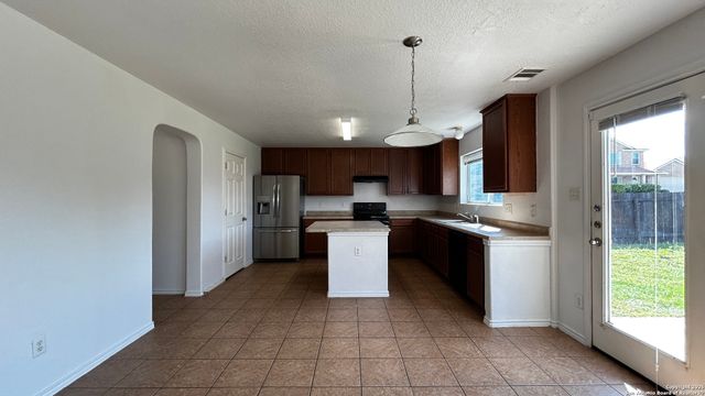 7303 SCORDATO DR, San Antonio, TX 78266