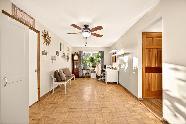 2900 Ronda Road, Columbus, OH 43232