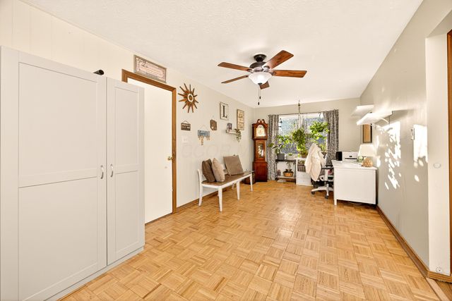 2900 Ronda Road, Columbus, OH 43232