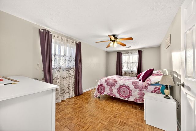 2900 Ronda Road, Columbus, OH 43232