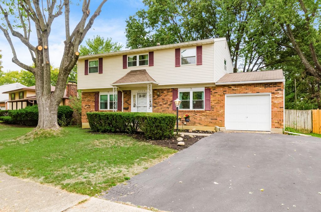 2900 Ronda Road, Columbus, OH 43232