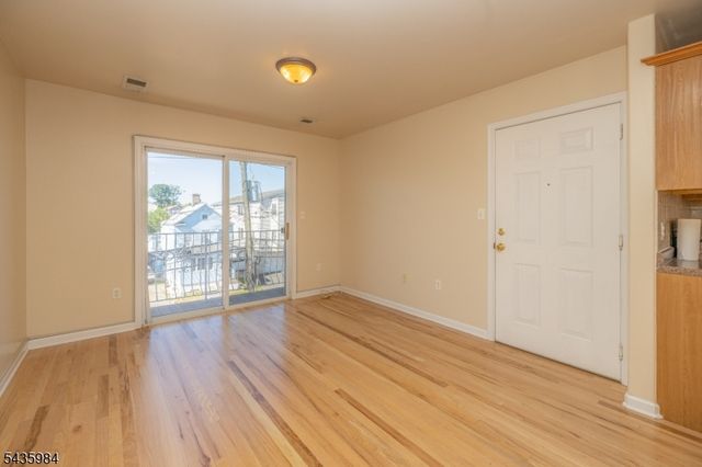 911 Flora St, Elizabeth City, NJ 07201