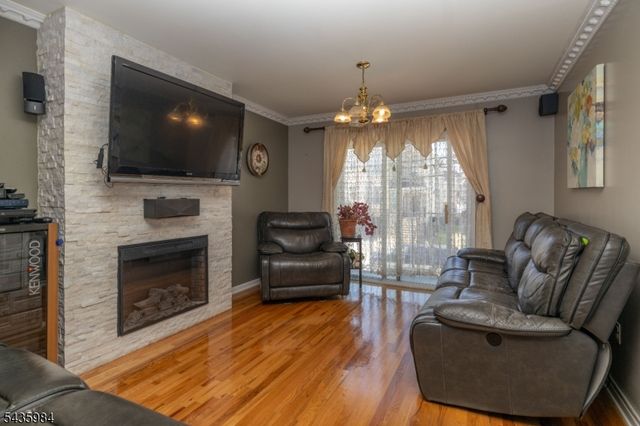 911 Flora St, Elizabeth City, NJ 07201