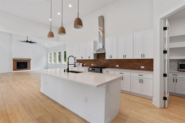 2887 County Road 255, Georgetown, TX 78633