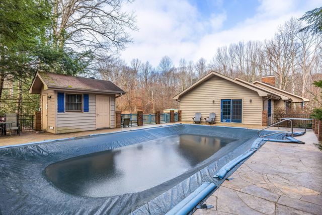 1212 Rocky Dell Lane, Signal Mountain, TN 37377
