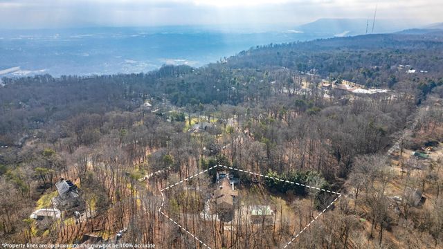 1212 Rocky Dell Lane, Signal Mountain, TN 37377