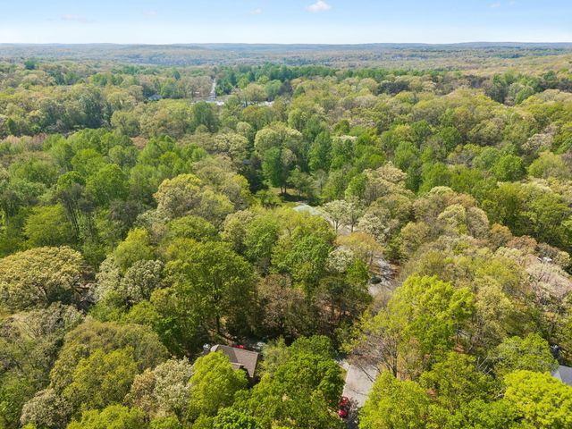 1212 Rocky Dell Lane, Signal Mountain, TN 37377