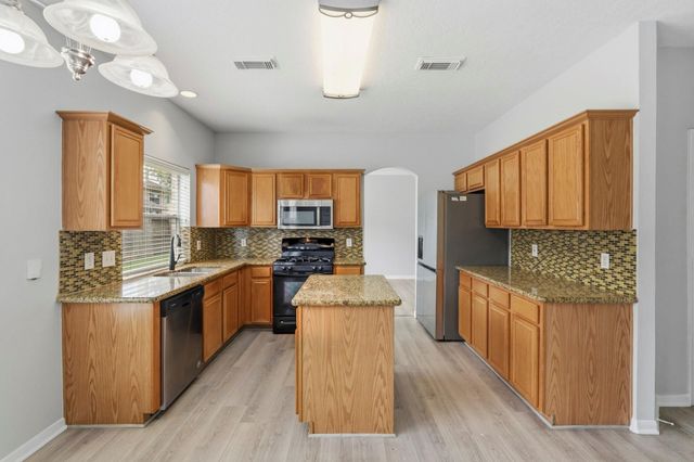 6508 Lauren Lane, Pearland, TX 77584