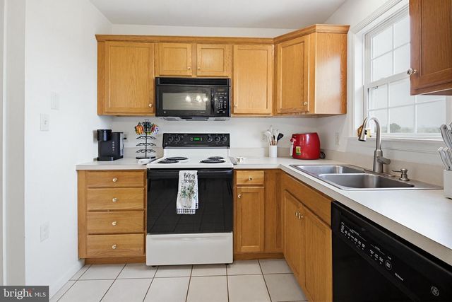 3744 MOUNTAIN SHADOW CIR, Fayetteville, PA 17222