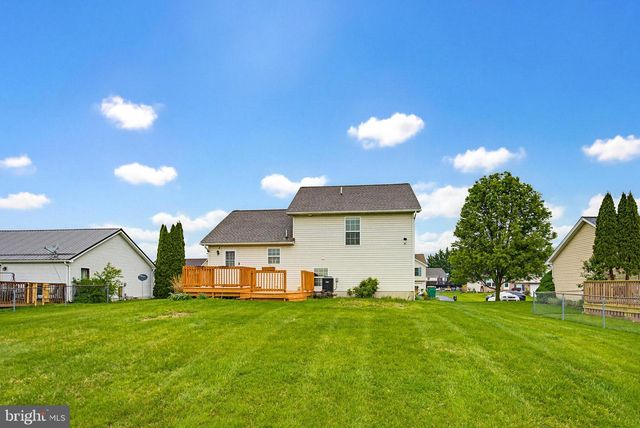 3744 MOUNTAIN SHADOW CIR, Fayetteville, PA 17222