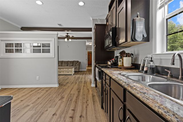 3489 Lotta Road, Karnack, TX 75661