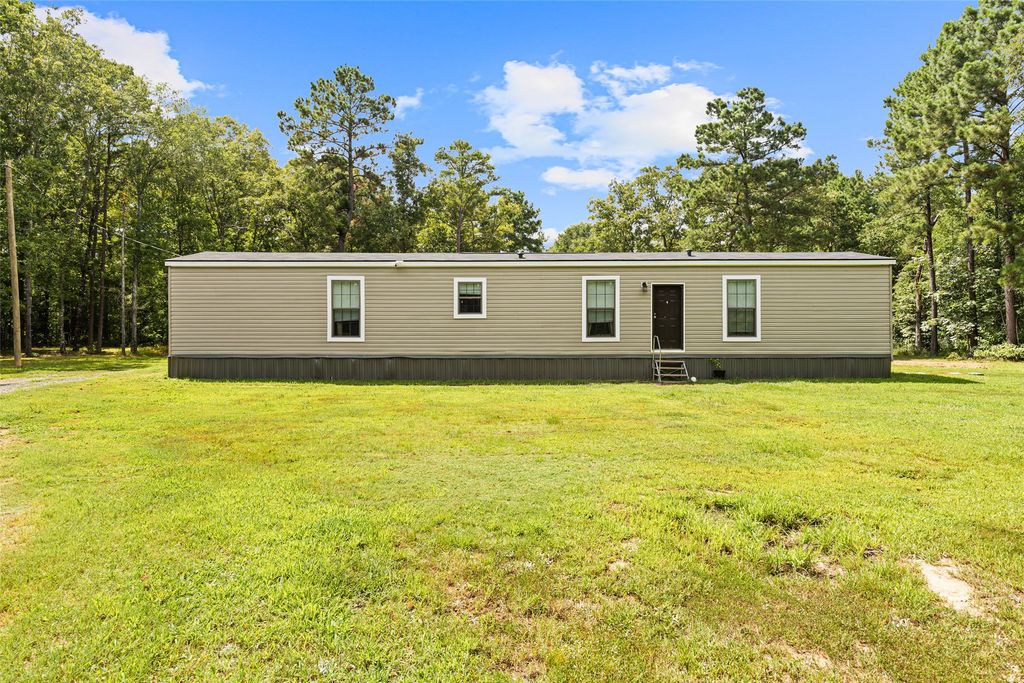 3489 Lotta Road, Karnack, TX 75661