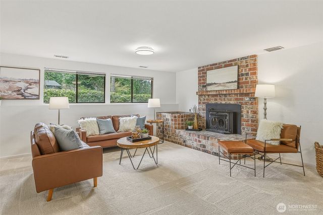 14329 43rd Avenue W, Lynnwood, WA 98087