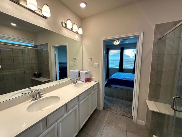 7076 Silverleaf Oak Street, Conroe, TX 77304