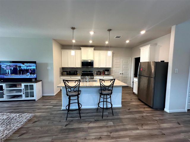 7076 Silverleaf Oak Street, Conroe, TX 77304