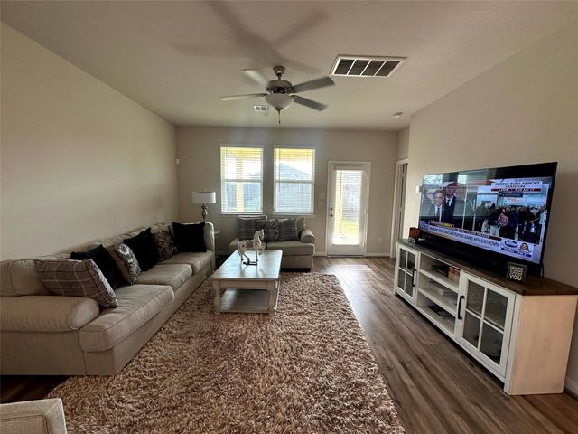 7076 Silverleaf Oak Street, Conroe, TX 77304