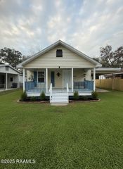 404 Thomas Street, Abbeville, LA 70510