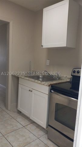 1462 NW 2nd Ave 2, Florida City, FL 33034