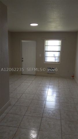 1462 NW 2nd Ave 2, Florida City, FL 33034
