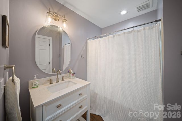 527 Floyd Blackwell Road, Tryon, NC 28782