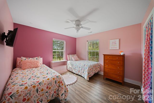 527 Floyd Blackwell Road, Tryon, NC 28782