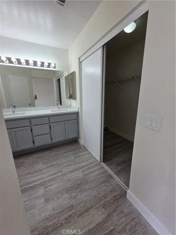 2874 W Calle Vista, Rialto, CA 92377