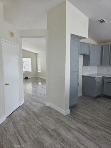 2874 W Calle Vista, Rialto, CA 92377