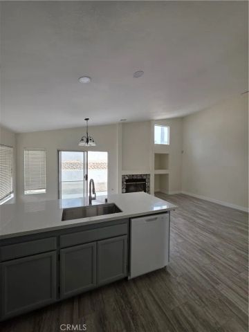 2874 W Calle Vista, Rialto, CA 92377