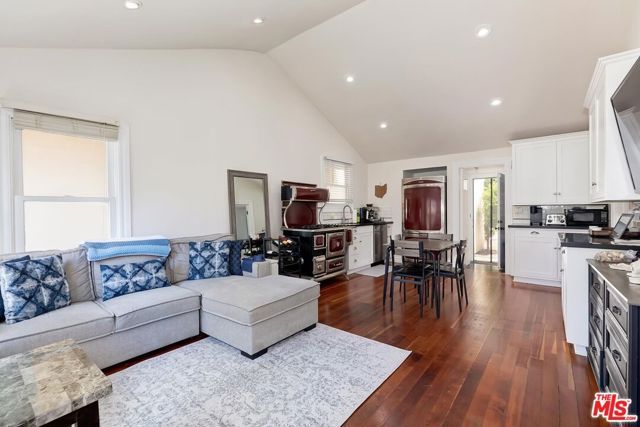 4250 La Salle Avenue, Culver City, CA 90232