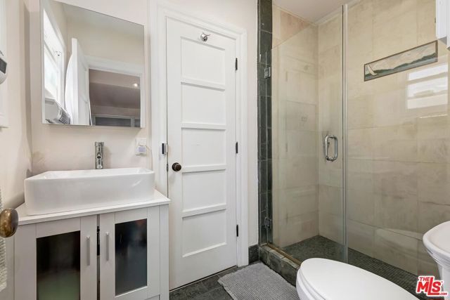 4250 La Salle Avenue, Culver City, CA 90232