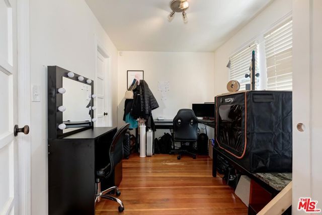 4250 La Salle Avenue, Culver City, CA 90232