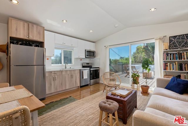 4250 La Salle Avenue, Culver City, CA 90232