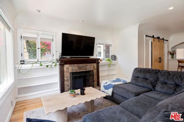4250 La Salle Avenue, Culver City, CA 90232