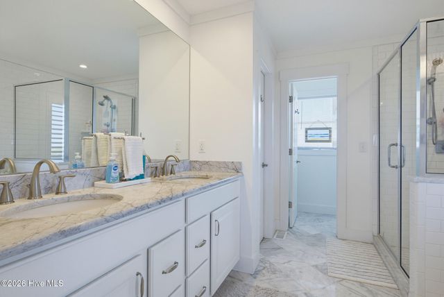 702 Roland Avenue, Surf City, NC 28445