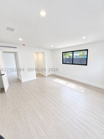 10260 SW 173rd St, Miami, FL 33157