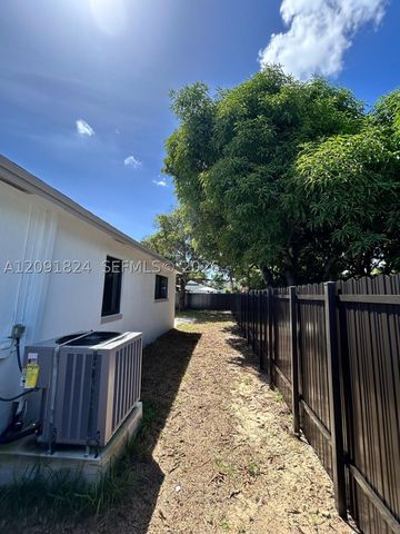 10260 SW 173rd St, Miami, FL 33157