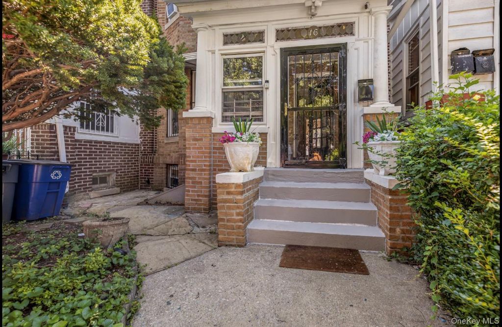 16 Adler Place, Brooklyn, NY 11208 — photo 2