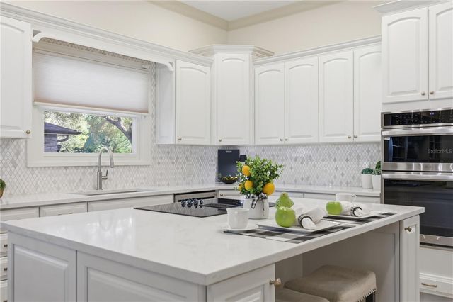 8513 BAY HILL BOULEVARD, Orlando, FL 32819