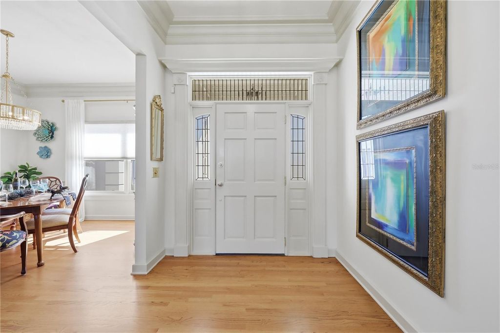 Image 11 of property listing at 8513 BAY HILL BOULEVARD, Orlando, FL 32819