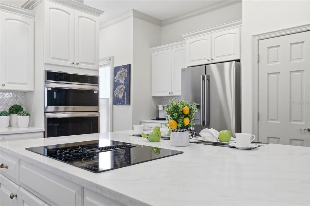 Image 21 of property listing at 8513 BAY HILL BOULEVARD, Orlando, FL 32819