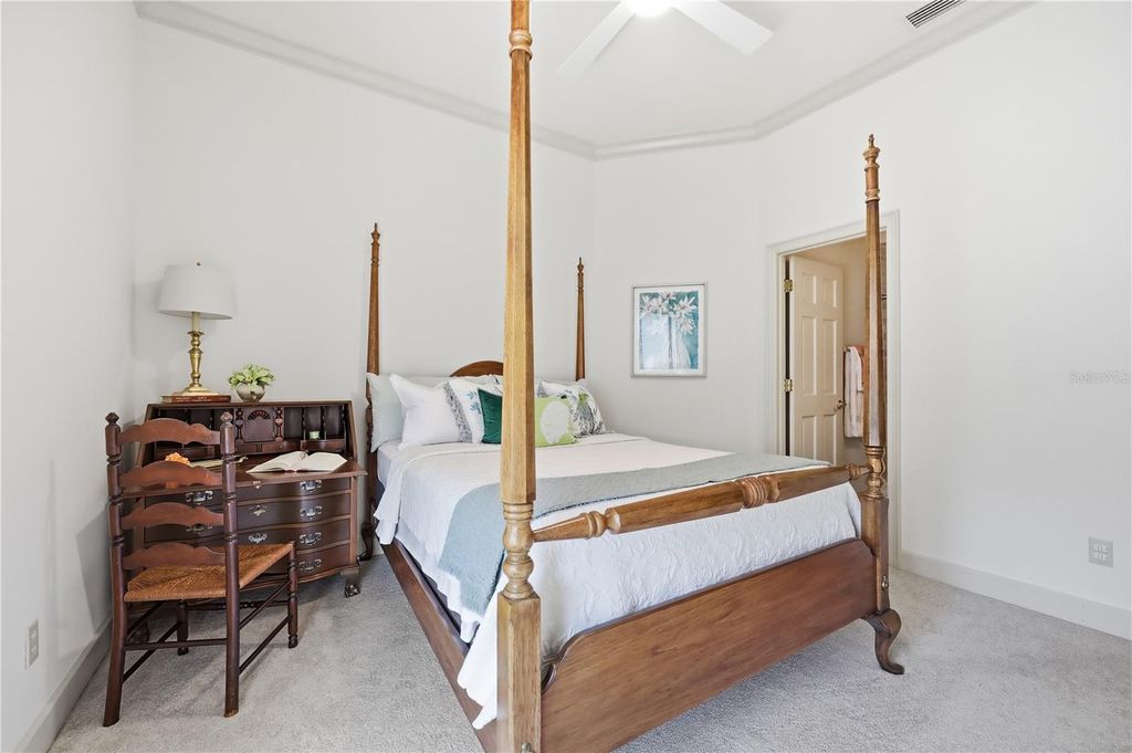 Image 45 of property listing at 8513 BAY HILL BOULEVARD, Orlando, FL 32819