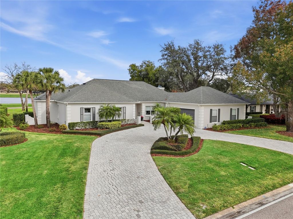 Image 84 of property listing at 8513 BAY HILL BOULEVARD, Orlando, FL 32819