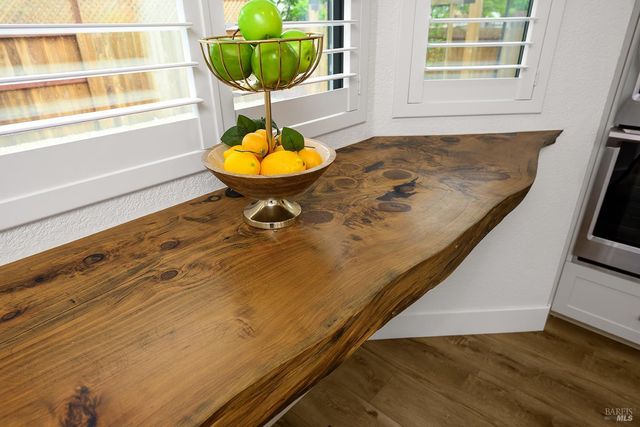 1504 Maria Pl, Rohnert Park, CA 94928