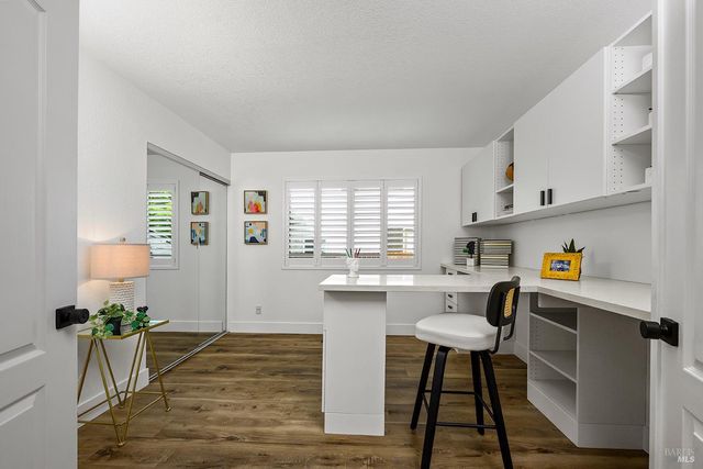 1504 Maria Pl, Rohnert Park, CA 94928