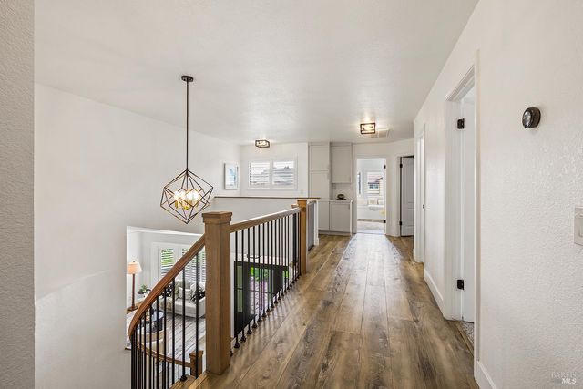 1504 Maria Pl, Rohnert Park, CA 94928