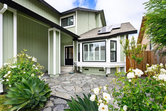 1504 Maria Pl, Rohnert Park, CA 94928