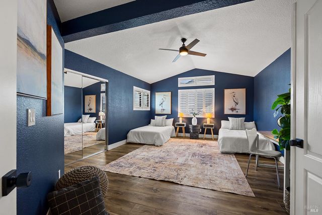 1504 Maria Pl, Rohnert Park, CA 94928