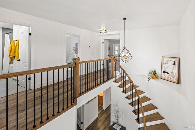 1504 Maria Pl, Rohnert Park, CA 94928